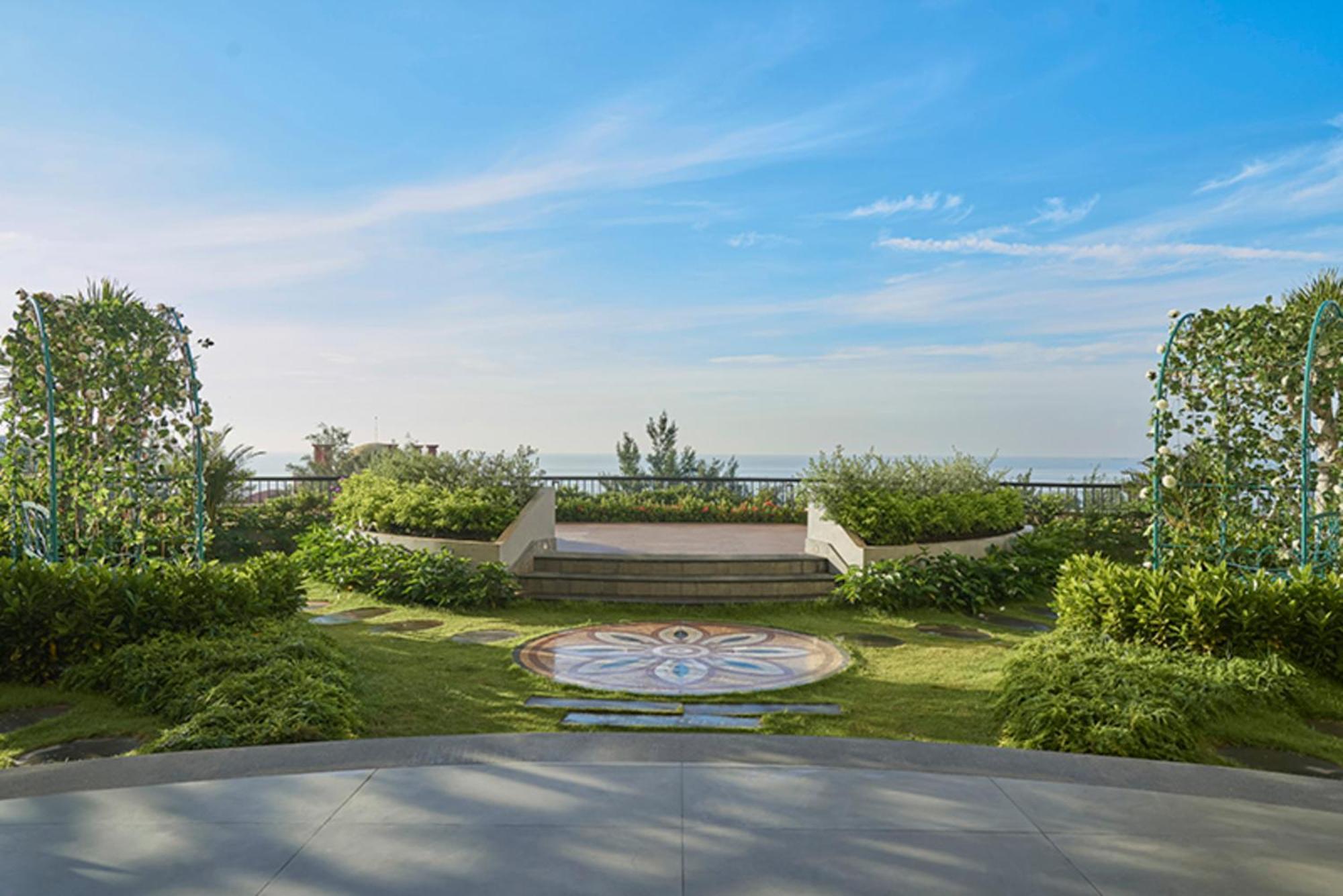 Vias Hotel Vung Tau - Transportation Included Luaran gambar The garden