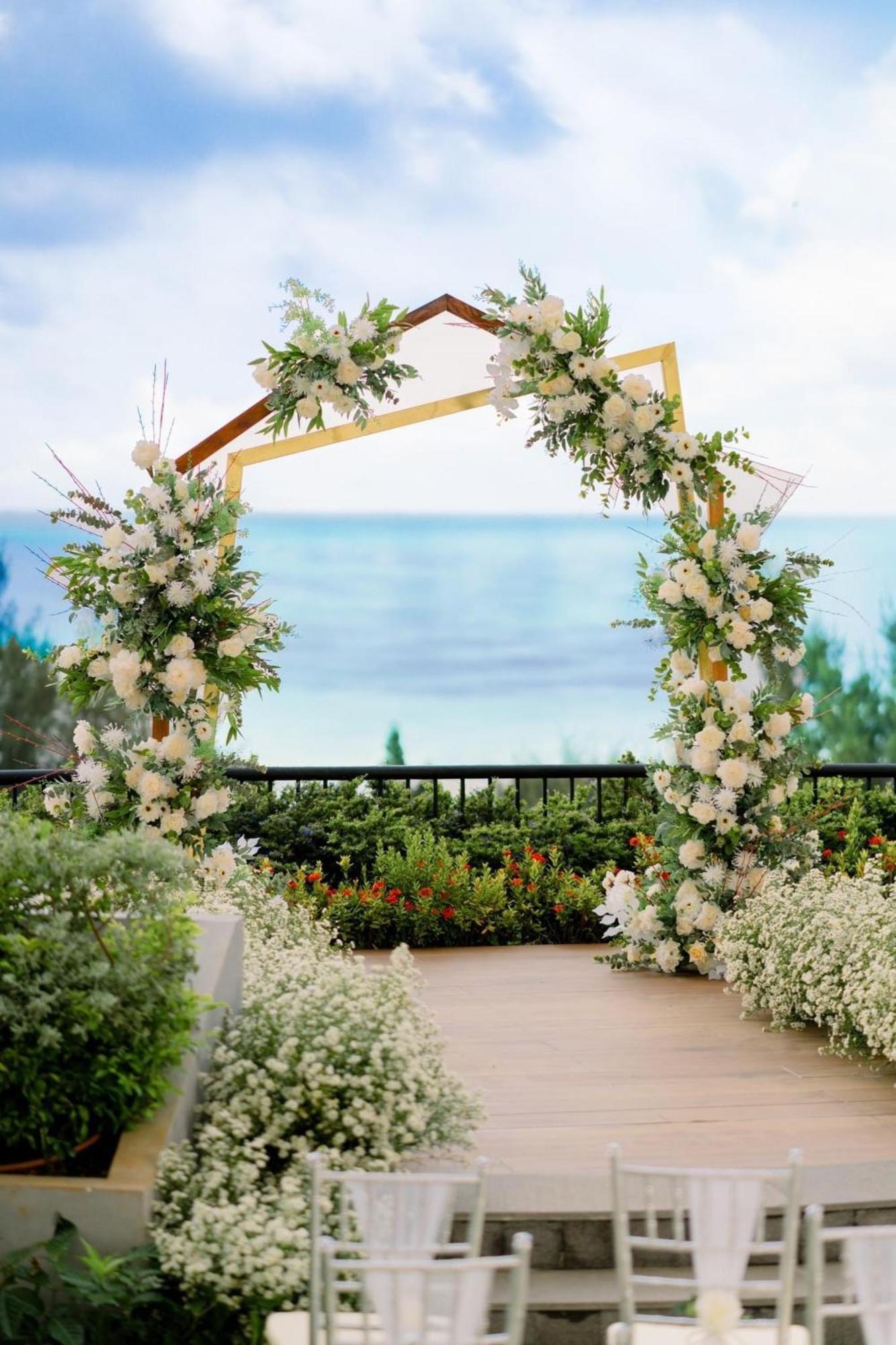 Vias Hotel Vung Tau - Transportation Included Luaran gambar A wedding arch